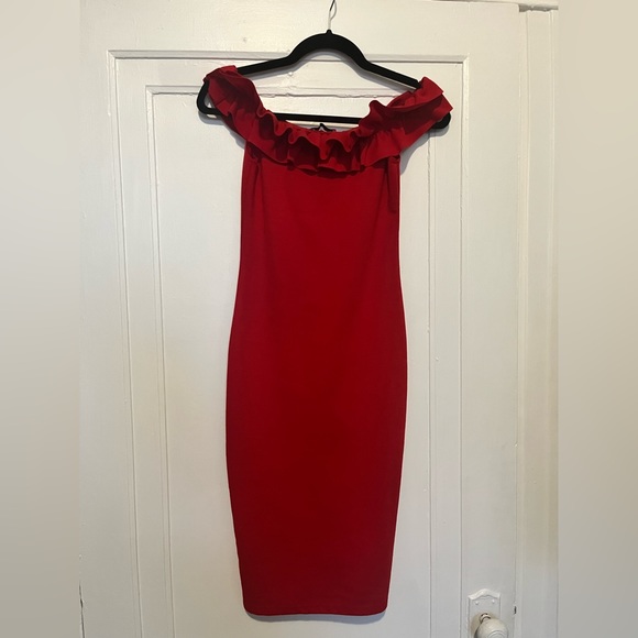 Zara red off the shoulder dress - Picture 2 of 3